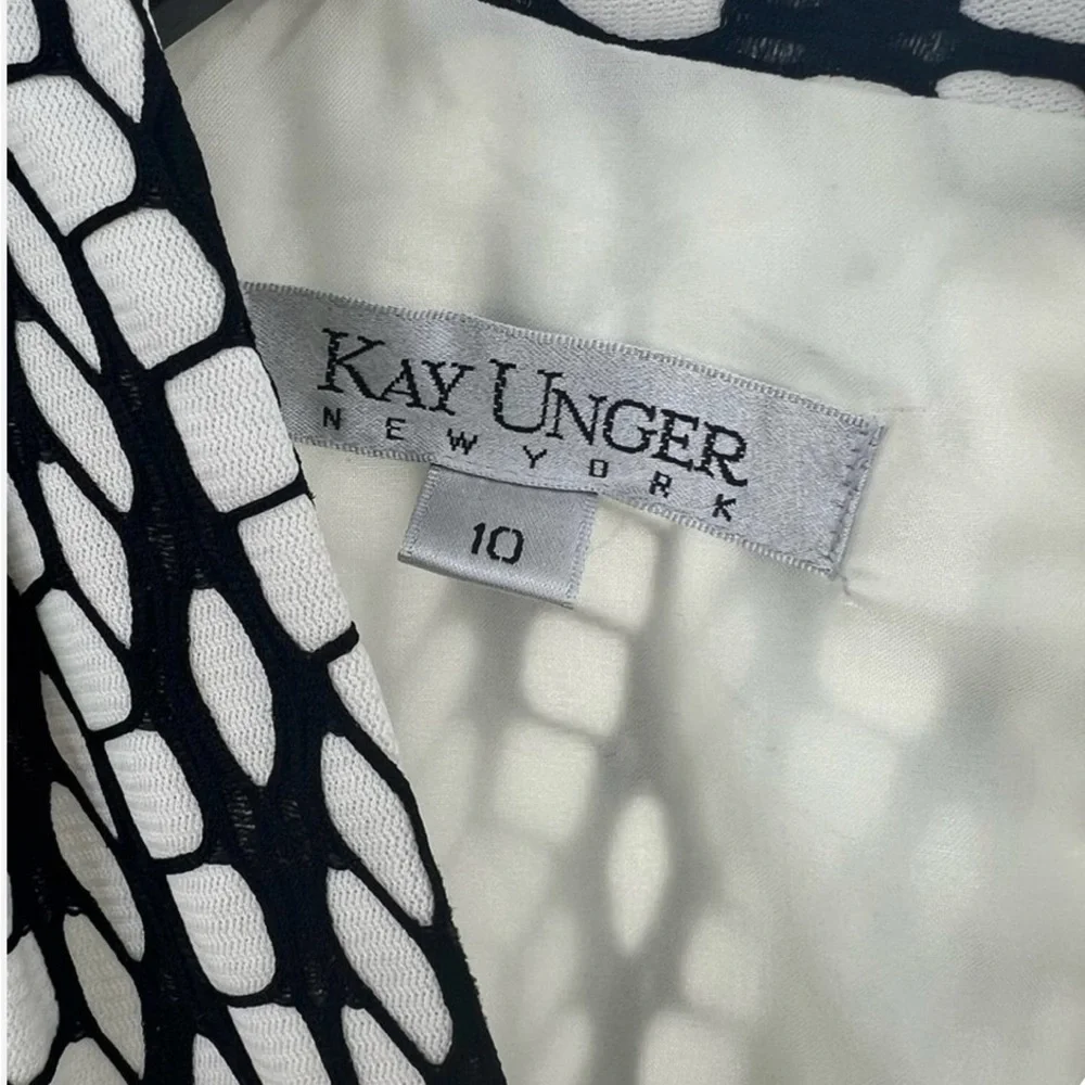 Kay Unger Elegant Black‎ and White Patterned Dress Sz 10 like new